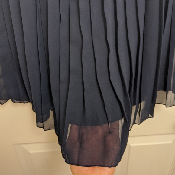 Pleated skirt - Picture 4 of 4